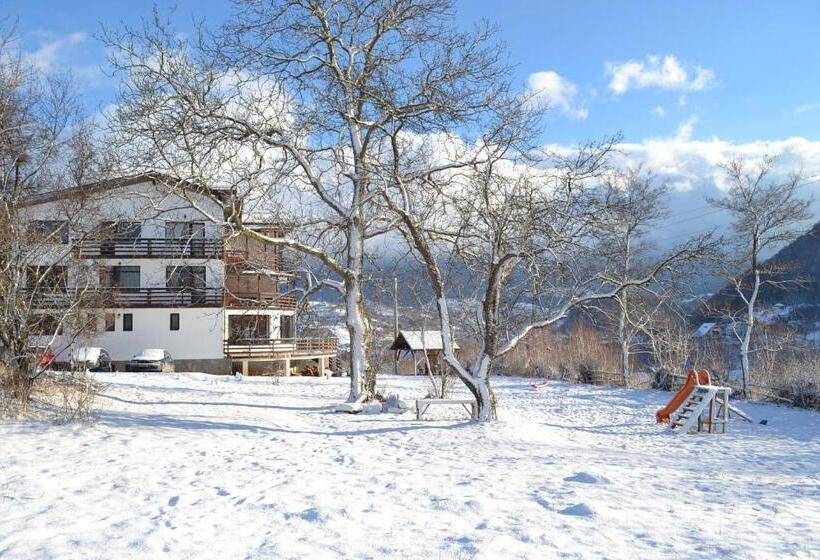 Pension (Hôtel basse catégorie) Inspire View