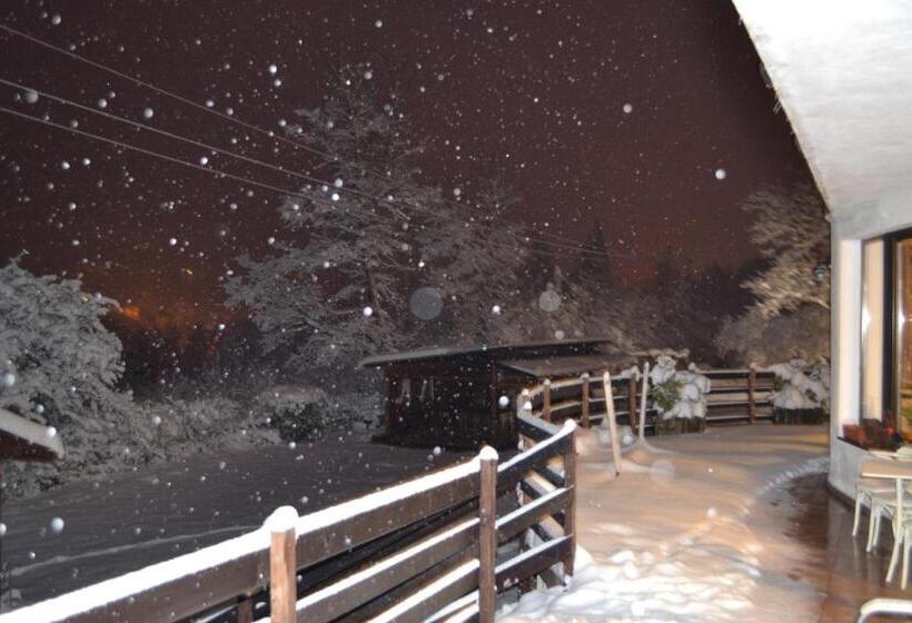 Pension (Hôtel basse catégorie) Inspire View