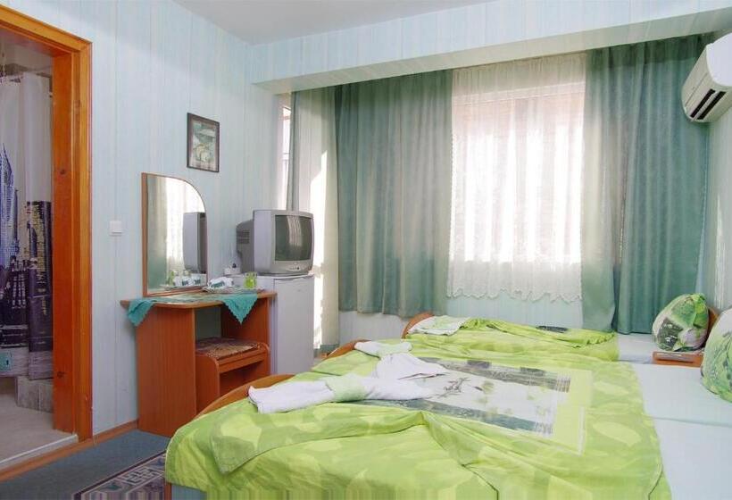 پانسیون Violeta 7 Guest House