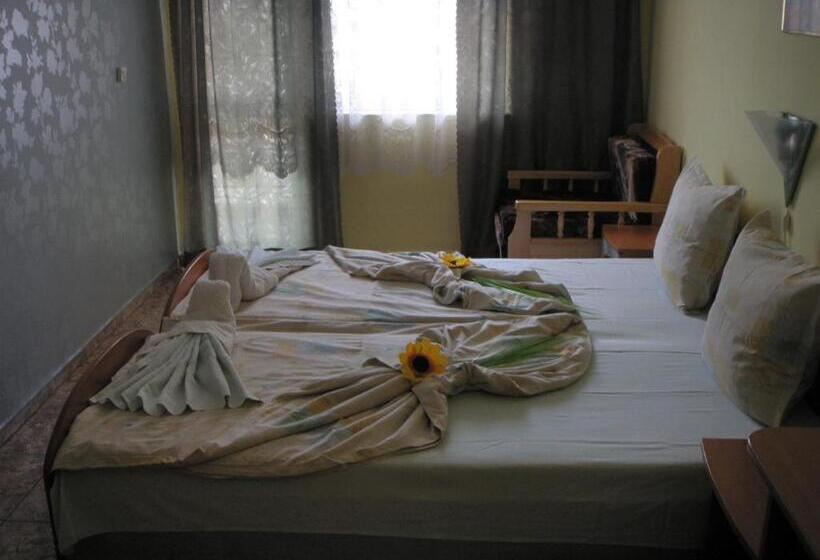 پانسیون Violeta 7 Guest House