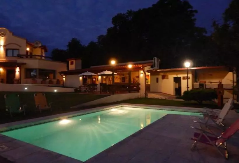 هاستل Raices Del Carolino   Suites De Altagracia