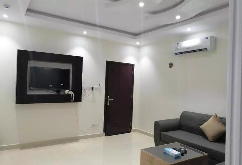 Fakhamat Al Orjoana & Suites