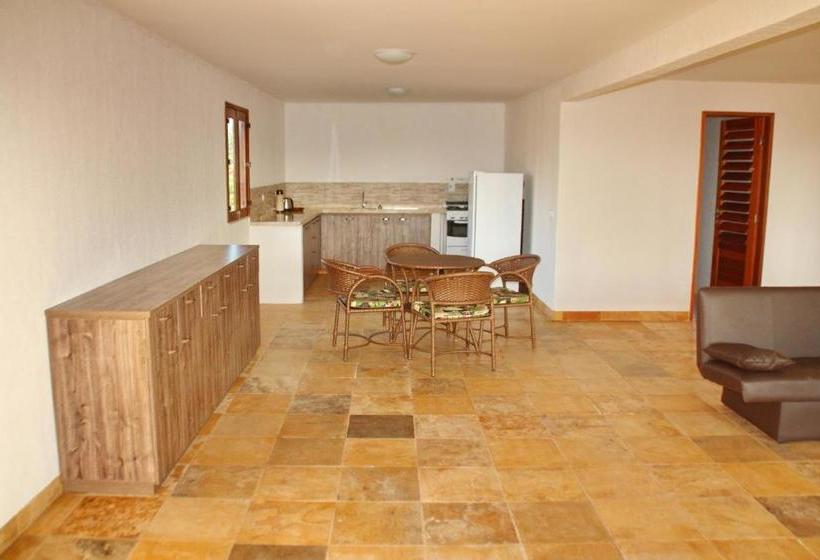 بنسيون Casa Martina