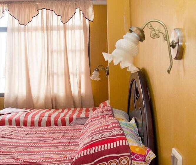 پانسیون Hostal Maya Inn