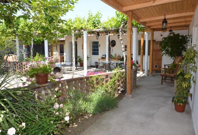 پانسیون Hostal Petit Verdot