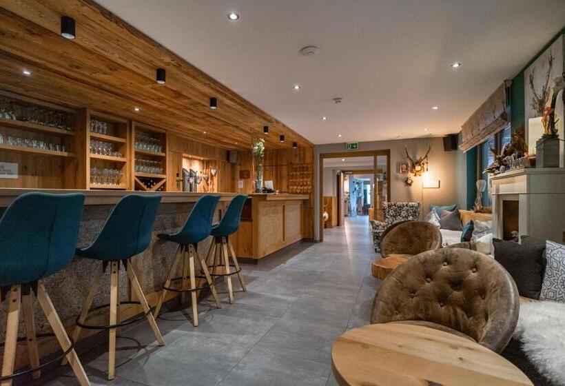 פנסיון Landhaus Tirolerherz