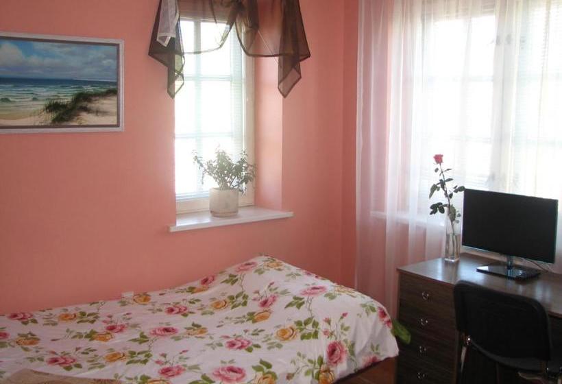 پانسیون Little Amber Apartments