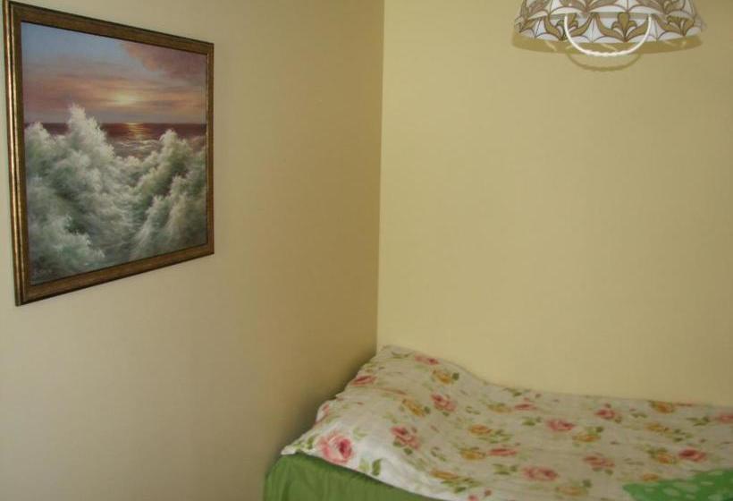 پانسیون Little Amber Apartments