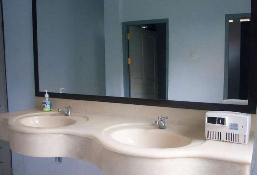 膳宿费 Ndalem Mantrigawen