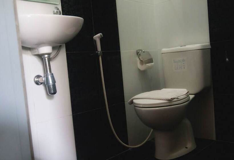 膳宿费 Ndalem Mantrigawen