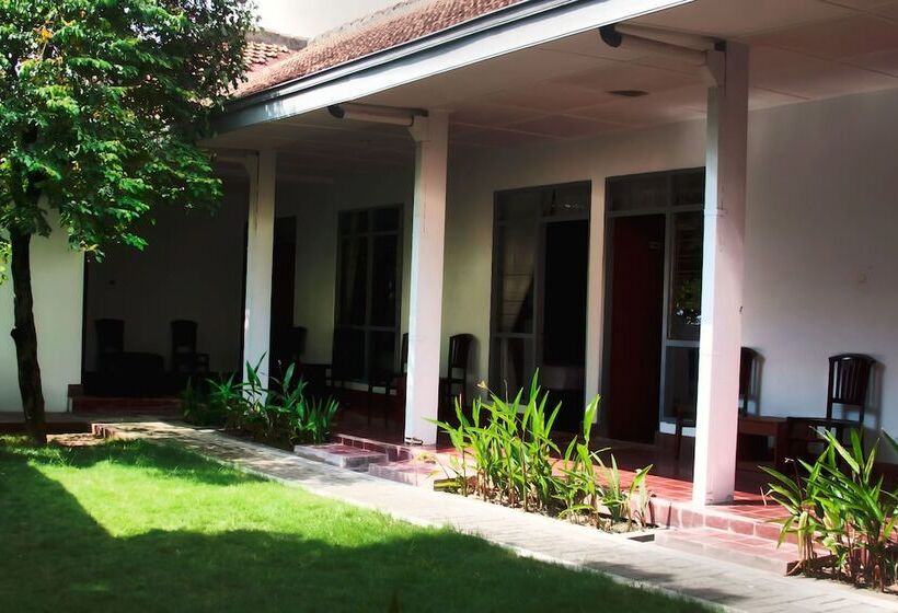 膳宿费 Ndalem Mantrigawen