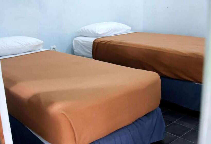 膳宿费 Ndalem Mantrigawen