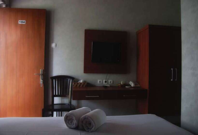 膳宿费 Ndalem Mantrigawen