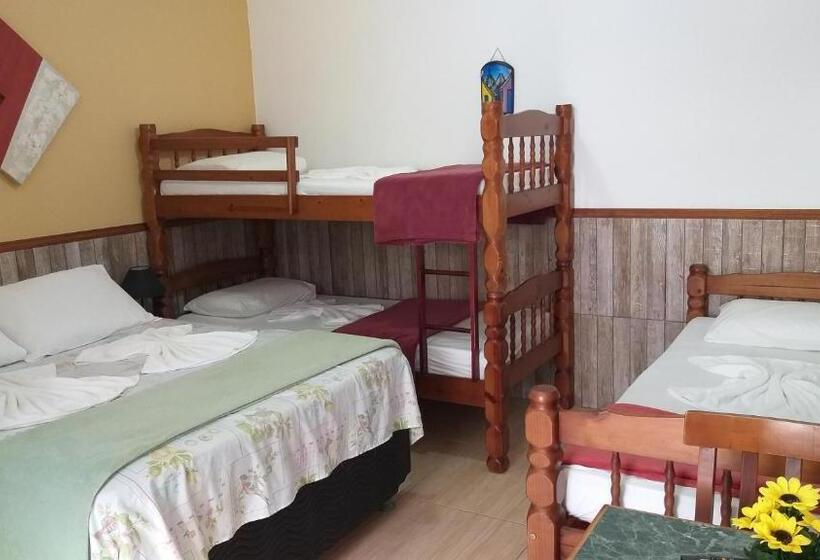 Pansiyon Pousada Cavalo Branco