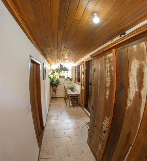 پانسیون Pouso Lar Doce Lar