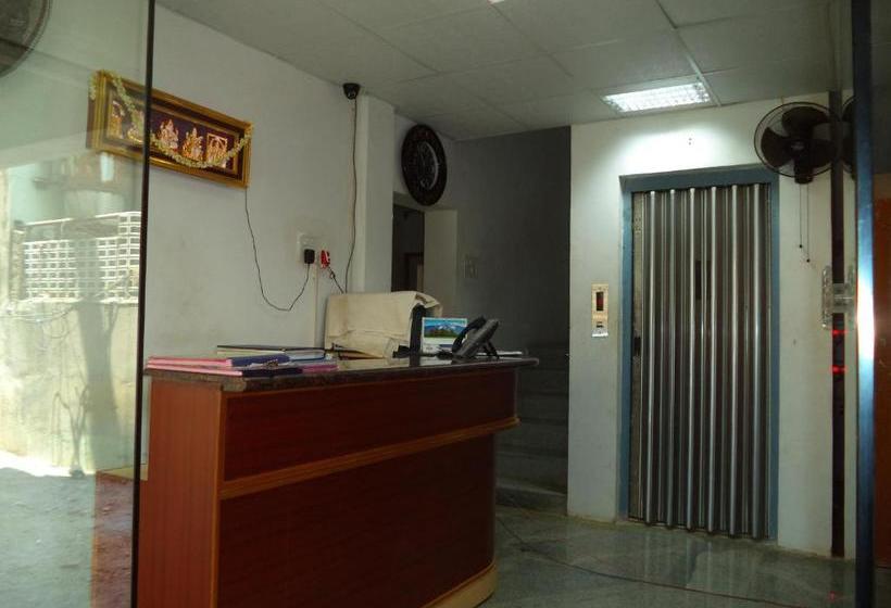 ペンション Samrat Guest House Kk Nagar