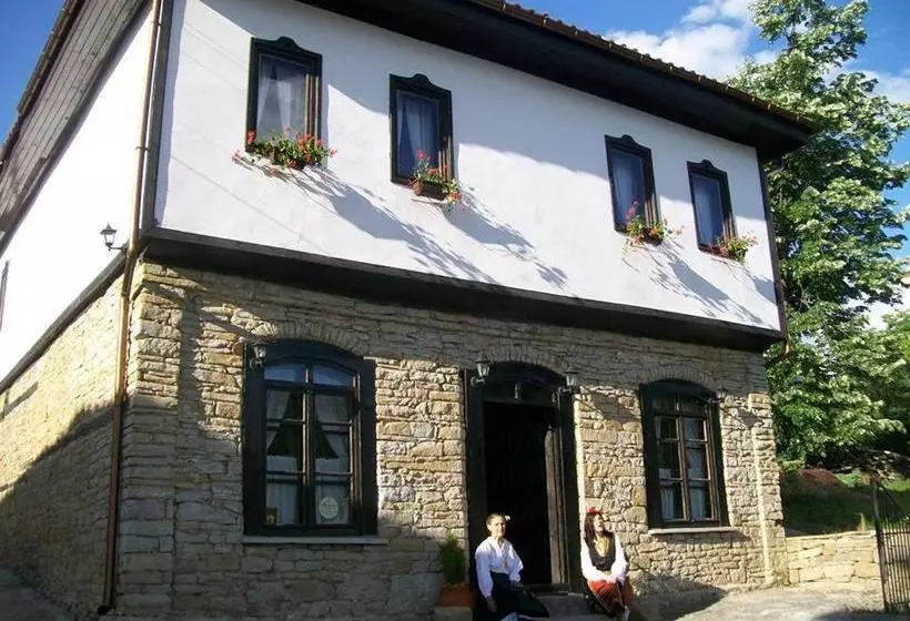 Majatalo Staroto Shkolo House   Rooms For Guests