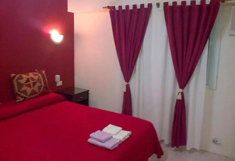 ユースホステル La Posada De Los Fresnos