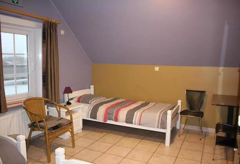 ホテル Breeden Steeger Hoeve