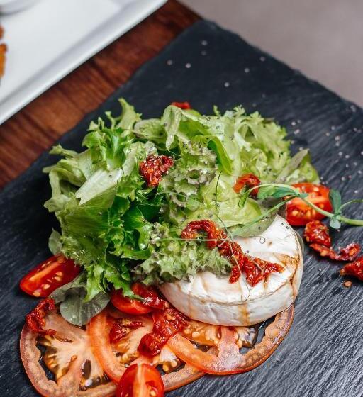 Marmaros Apart Hotel & Spa