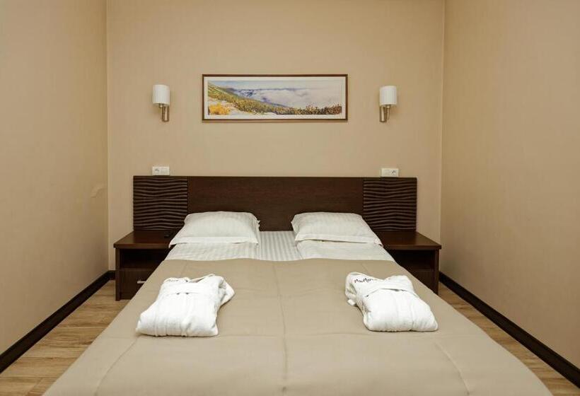 Marmaros Apart Hotel & Spa