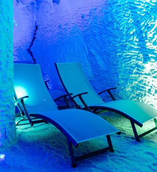 Marmaros Apart Hotel & Spa