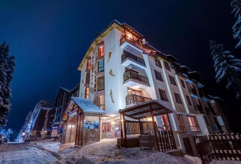 Mountain Lodge Apartments