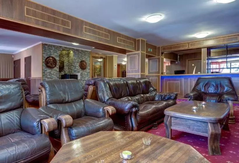 Mountain Lodge Apartments