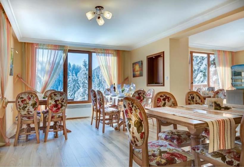 Mountain Lodge Apartments