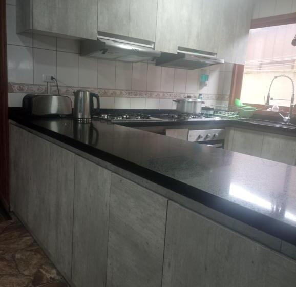 پانسیون Hostal Maitahue