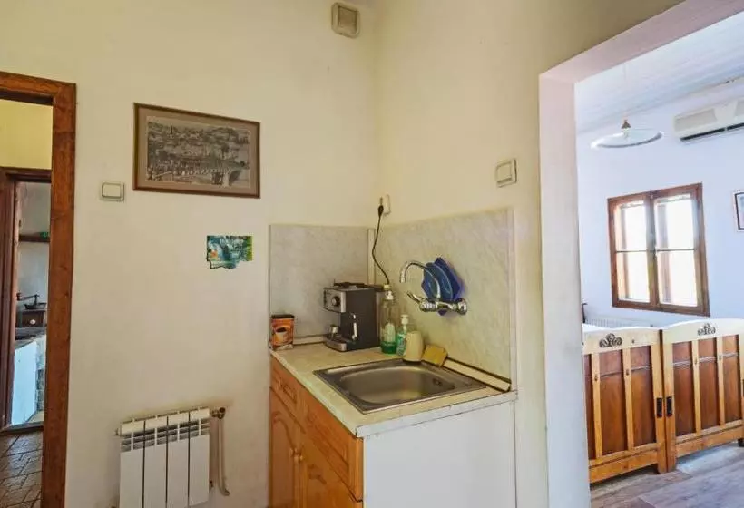 پانسیون Hostel Pashov