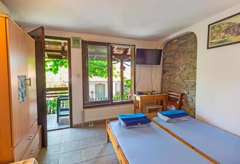 پانسیون Hostel Pashov