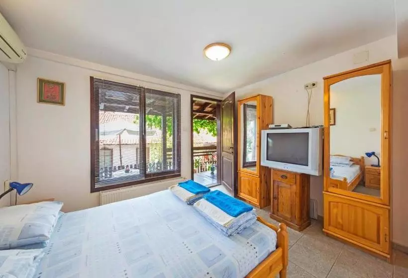 پانسیون Hostel Pashov