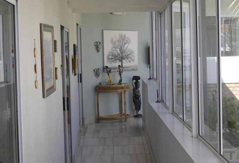 ペンション Lala Nathi Guest House & Self Catering