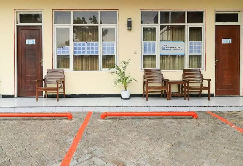 Majatalo Penginapan Pondok Rizqi Syariah