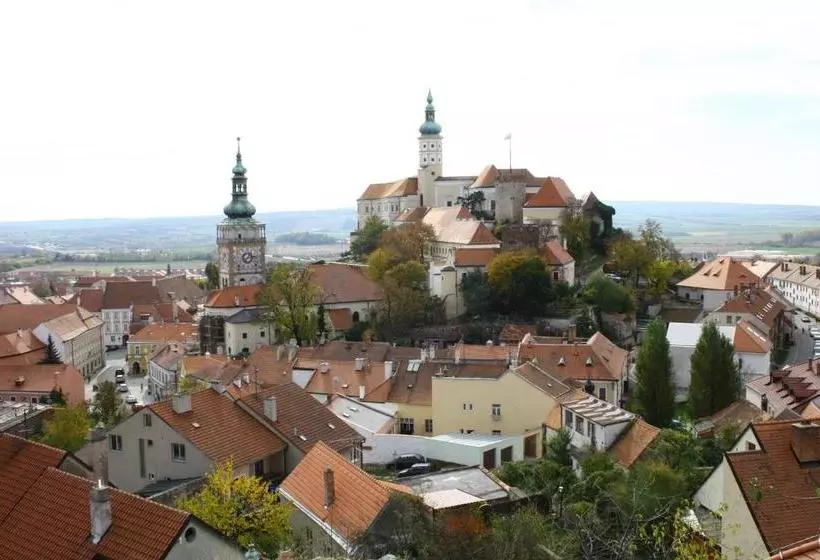 Majatalo Penzion Fontána