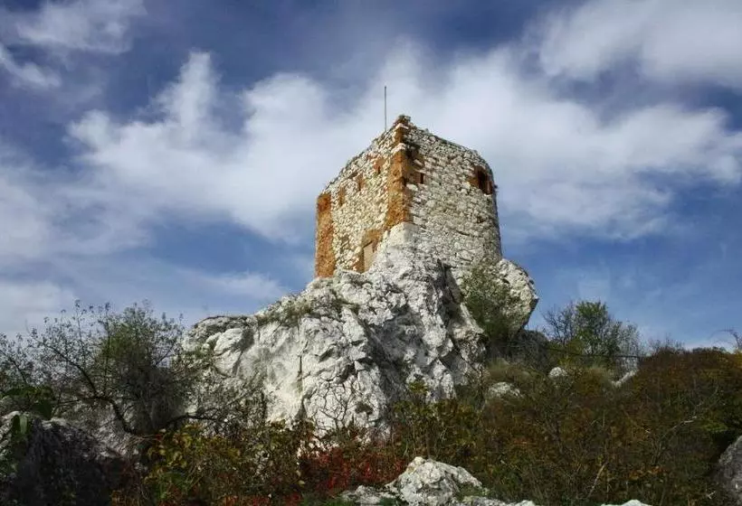 Majatalo Penzion Fontána