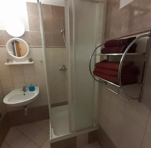 Majatalo Penzion Fontána