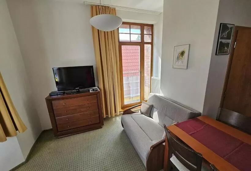 Majatalo Penzion Pod Krivanom