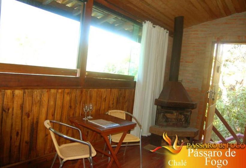 ペンション Pássaro De Fogo