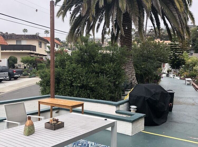 Общежитие Oceana Boutique