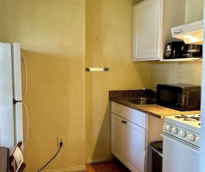 Общежитие Oceana Boutique