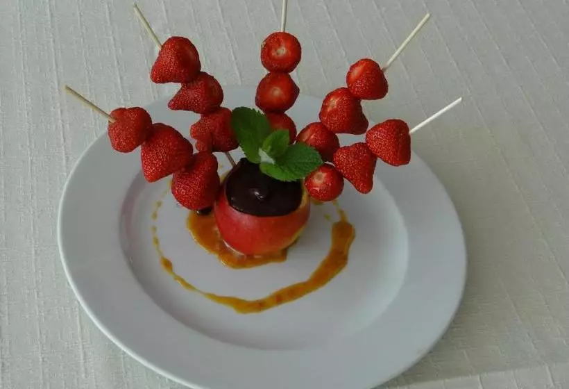 ユースホステル Rooms Hochkraut