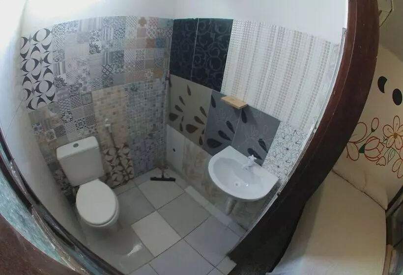 Hostel Freedive Inn