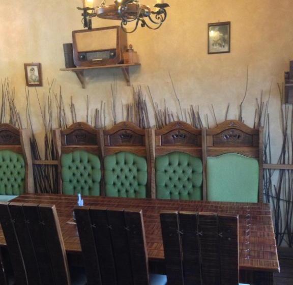 بنسيون Kiskakas étterem