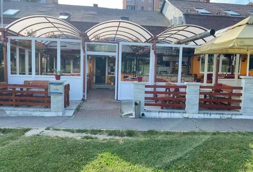 Majatalo Kiskakas étterem