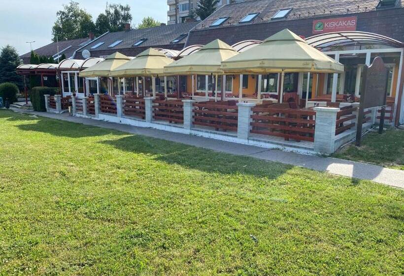 بنسيون Kiskakas étterem