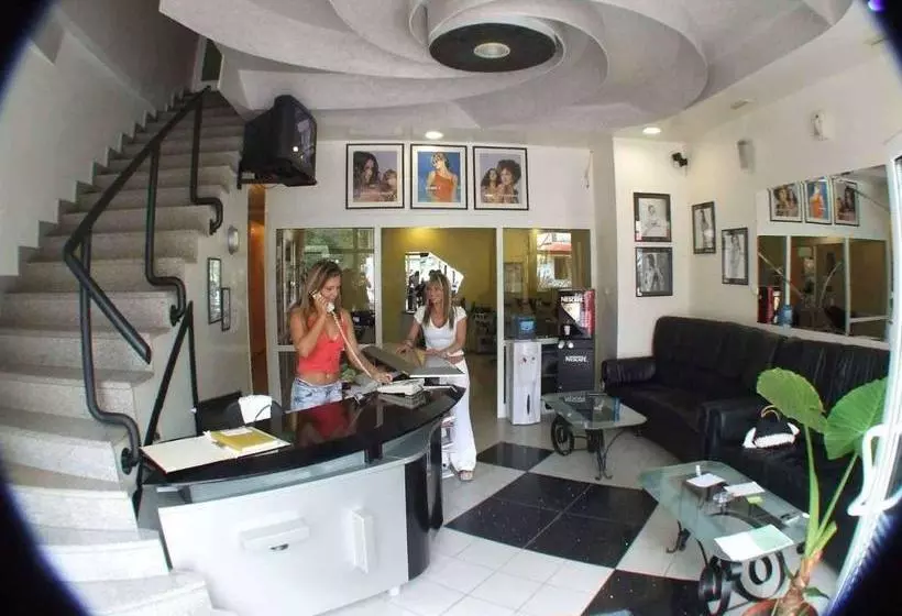 پانسیون Guest House Perla
