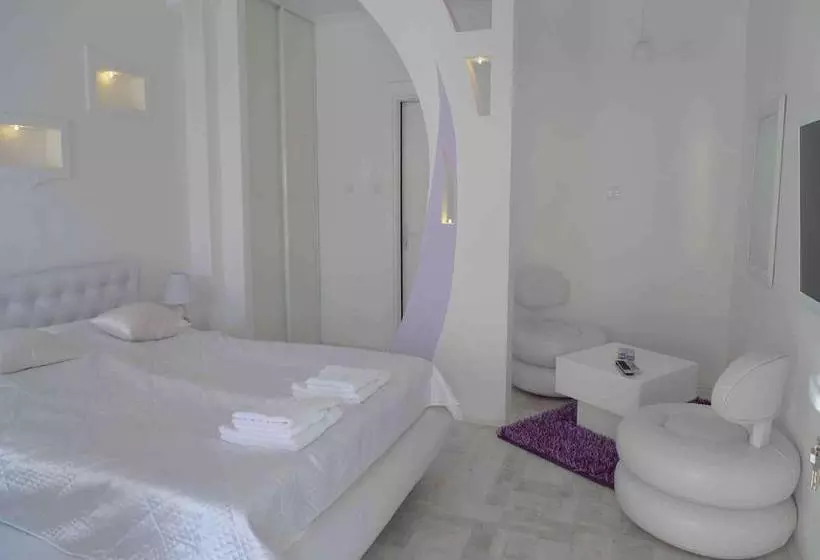 پانسیون Guest House Perla