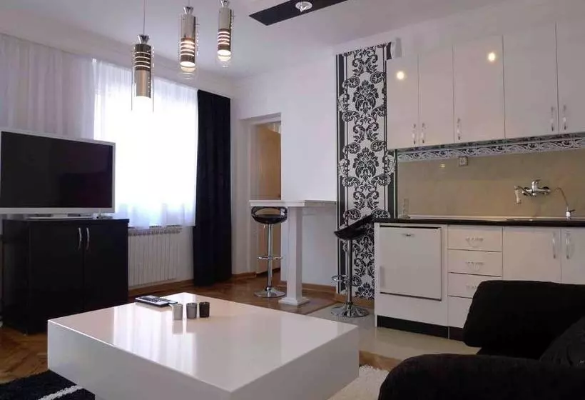 پانسیون Guest House Perla